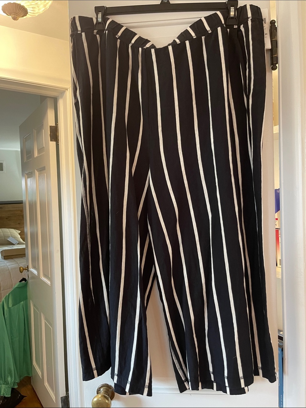 Eileen Fisher Black & White Striped Wide Capri Pants
